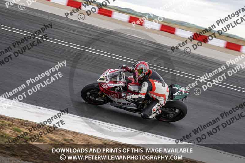 cadwell no limits trackday;cadwell park;cadwell park photographs;cadwell trackday photographs;enduro digital images;event digital images;eventdigitalimages;navarra;no limits trackdays;peter wileman photography;racing digital images;trackday digital images;trackday photos